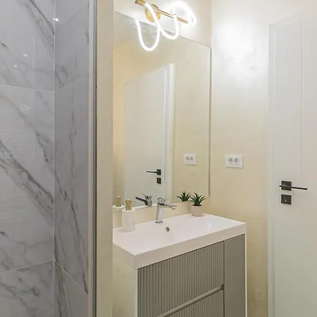 Cozy Premium Collection - & Bucharest